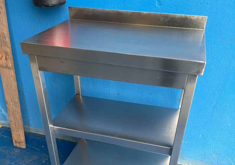 Bancada de apoio em Inox